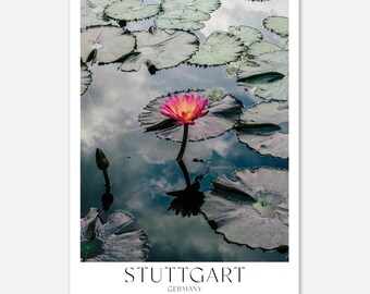 Lámina artística de un estanque de lotos – Fotografía botánica, Stuttgart, Alemania