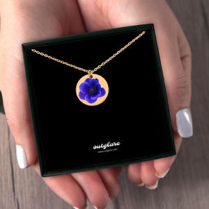 Anemone Necklace: 18k Gold Plated Stainless Steel Floral Pendant
