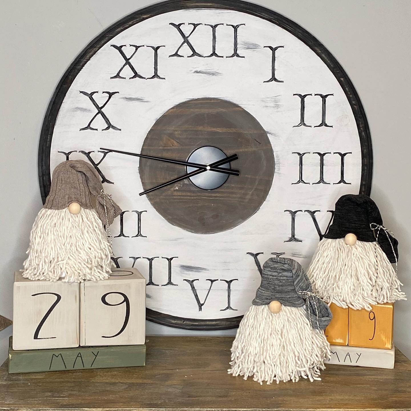 30 Round Farmhouse Clock Etsy