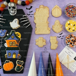 Halloween Cookie Decorating Kit, DIY Cookie Kit, (Large Cookies), With 4 Icing Bags & 3 Deluxe Sprinkle!!