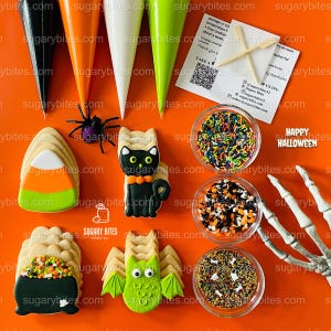 Halloween Cookie Decorating Kit, DIY Cookie Kit, (Large Cookies) ***INCLUDES 24 ITEMS*** With 4 Icing Bags & 3 Deluxe Sprinkles!!!