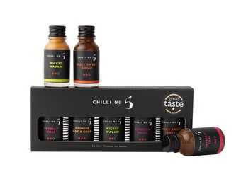 Coffret cadeau mini sauce piquante | Collection miniature de bouteilles de sauce piquante | Mini-sauces piquantes | Cadeau gourmand pour la fête des pères | Cadeau secret du Père Noël | Stockage