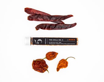 Chilli No. 5 Hot Crushed Chilli Flakes | Gedroogde Chili | Mix van Reaper, Scorpion, Ghost, Bird's Eye, & Habanero Chili