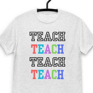 Camiseta vintage con letras TEACH
