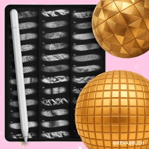 Pu&ograve; includere: Un'impostazione di arte digitale con un tablet con vari esempi di tratti di pennello e uno stilo. Sono presenti anche due sfere dorate con superfici strutturate. Il tablet mostra una gamma di texture di pennello, ideale per l'arte digitale.