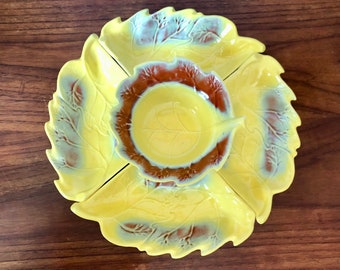 Juego de 5 piezas para servir patatas fritas y salsas de MCM California Pottery: Esmalte amarillo con efecto goteo.