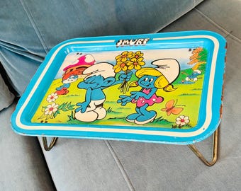 Die Schlümpfe auf dem Tablett aus den 80ern