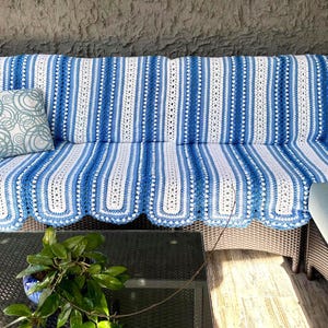 Handmade 1970s Afghan Throw Blanket: Blue & White, XL