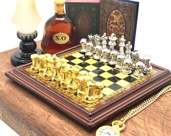 13,5cm X 13cm Mini Schachbrett ToGo Magnetisch Reise Spiel QUEENS GAMBIT