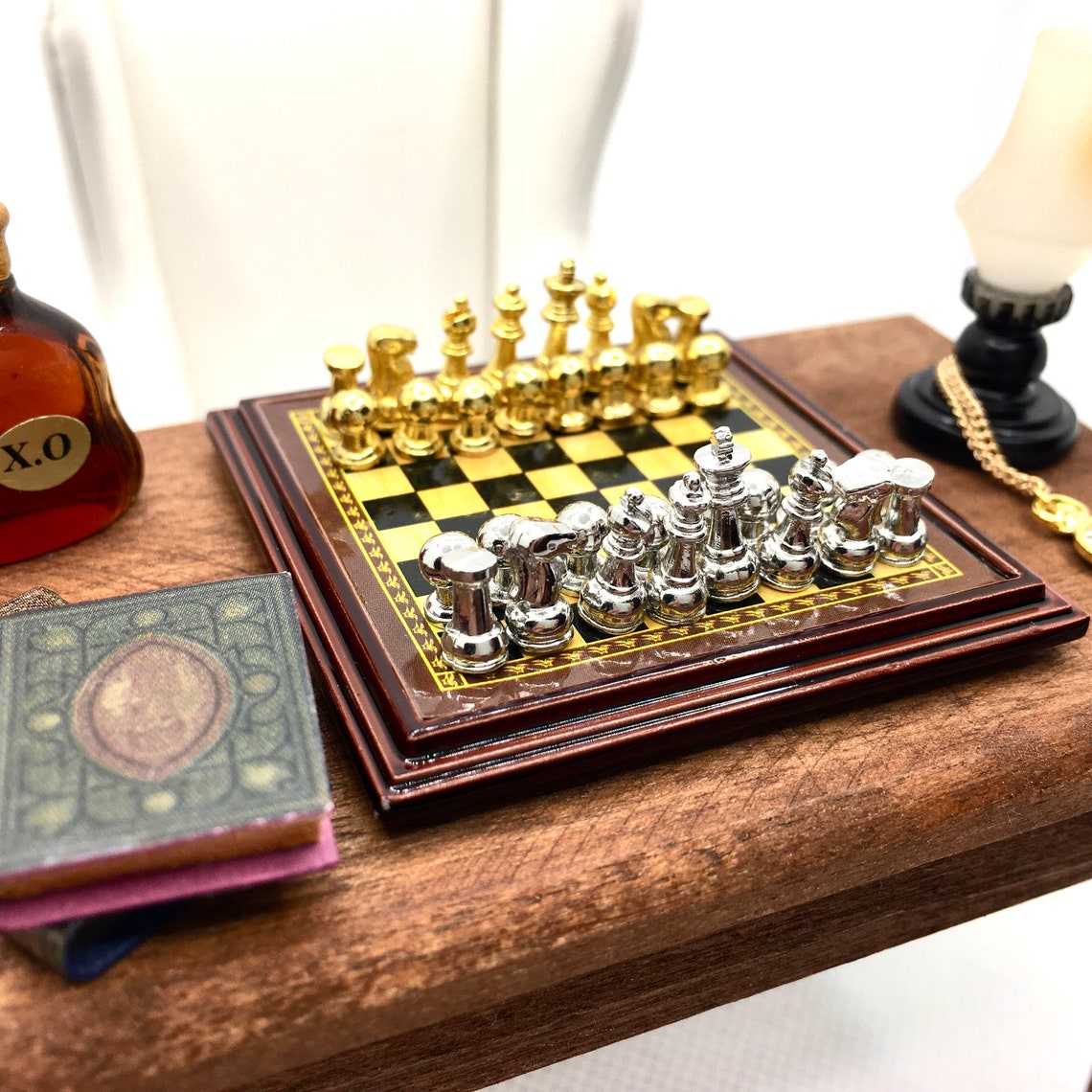 Juego de maestros de ajedrez en miniatura a escala 1:12 con - Etsy España