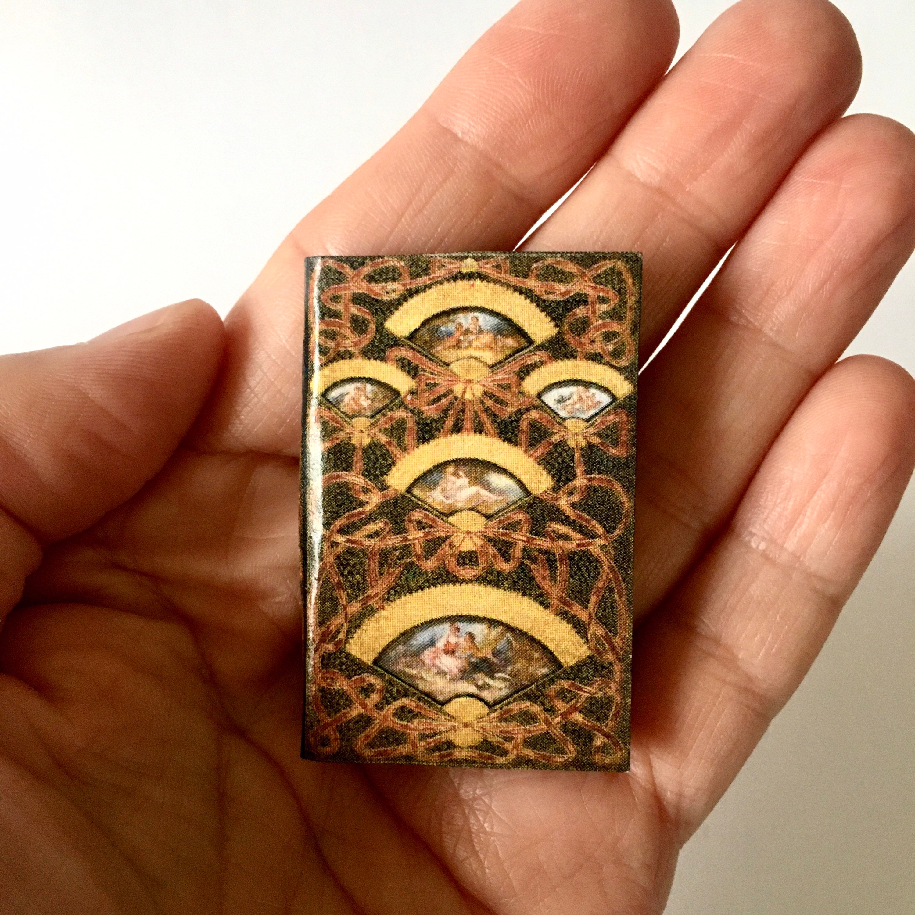Set Di 9 Libri Vintage In Miniatura Scala 1:6 – Accessori Per Casa Delle Bambole, PLANWALK