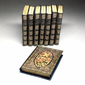Set von 1:12 antiken PuppenhausMiniaturbüchern, Puppenhaus Bibliothek Zubehör