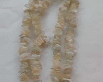 35" Natural White Moonstone Chip Beads, Uncut Chip Bead, 3-7mm, Polished Beads, Smooth White Moonstone Chip Bead, Jewelery Supplies