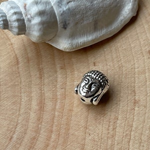 Buddha head, Buddha pearl antique silver-colored