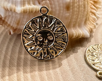 Sun pendant brass 18k gold plated