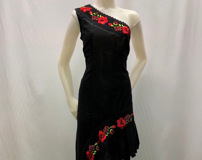 VESTIDO MEXICANO, vestido corto, vestido artesanal, vestido bordado, vestido típico, vestido regional, ideal para una fiesta mexicana,ENVÍO GRATIS EN ESTADOS UNIDOS