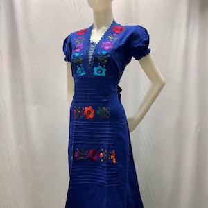 MEXICAN DRESS, long Mexican dress, handmade dress, embroidered dress, typical dress, regional dress, Mexican party dress
