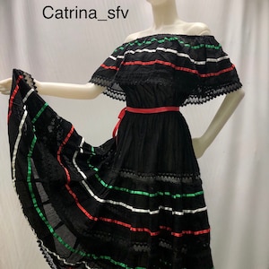 MEXICAN BLACK DRESS, off the shoulders blakc dress, off the shoulders dress, 5 de mayo, mexican custome, perfect dress for a Mexican party