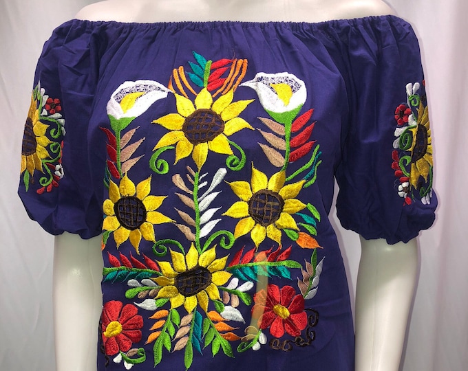 Mexican blouse, off the shoulder blouse, embroidered blouse, regional blouse, Typical blouse, handmade blouse, perfect for a Mexican party