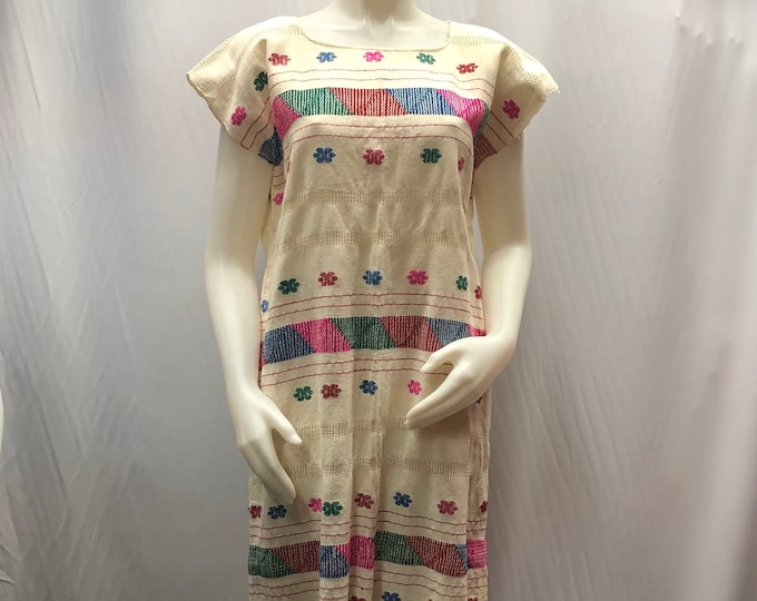 Vestido Amuzgos ideal para una fiesta mexicana o cualquier otro evento ENVÍO GRATIS EN ESTADOS UNIDOS