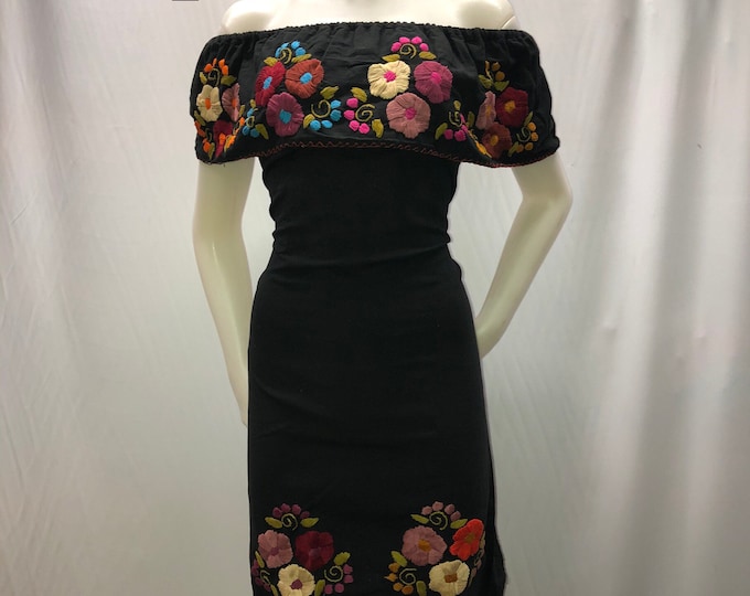 Off the shoulders dress ,mexican dress,perfecto para una fiesta mexicana o cualquier otro evento nacional ENVÍO GRATIS EN ESTADOS UNIDOS