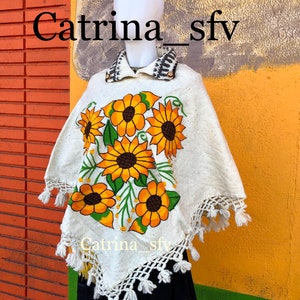 Embroidered gabán, mañanita artesanal, mañanita embroidered, mañanita mexicana, gabán mexicano, gabán artesanal, ponchos mexicano, poncho bordado