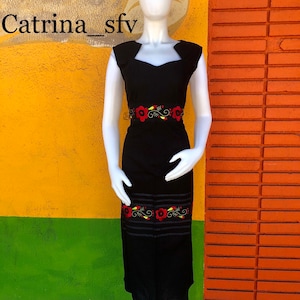 Mexican dress, catrina dress, embroidered dress, Mexican party, cinco de mayo, artisan dress, day of the dead dress, black dress