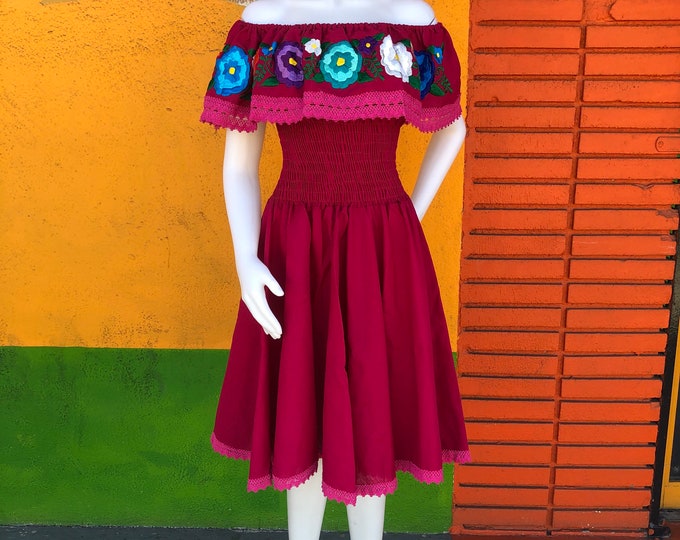 Vestido mexicano, off the shoulder mexican dress, vestido circular, vestido artesanal, fiesta mexicana, 5 de mayo, day of the dead