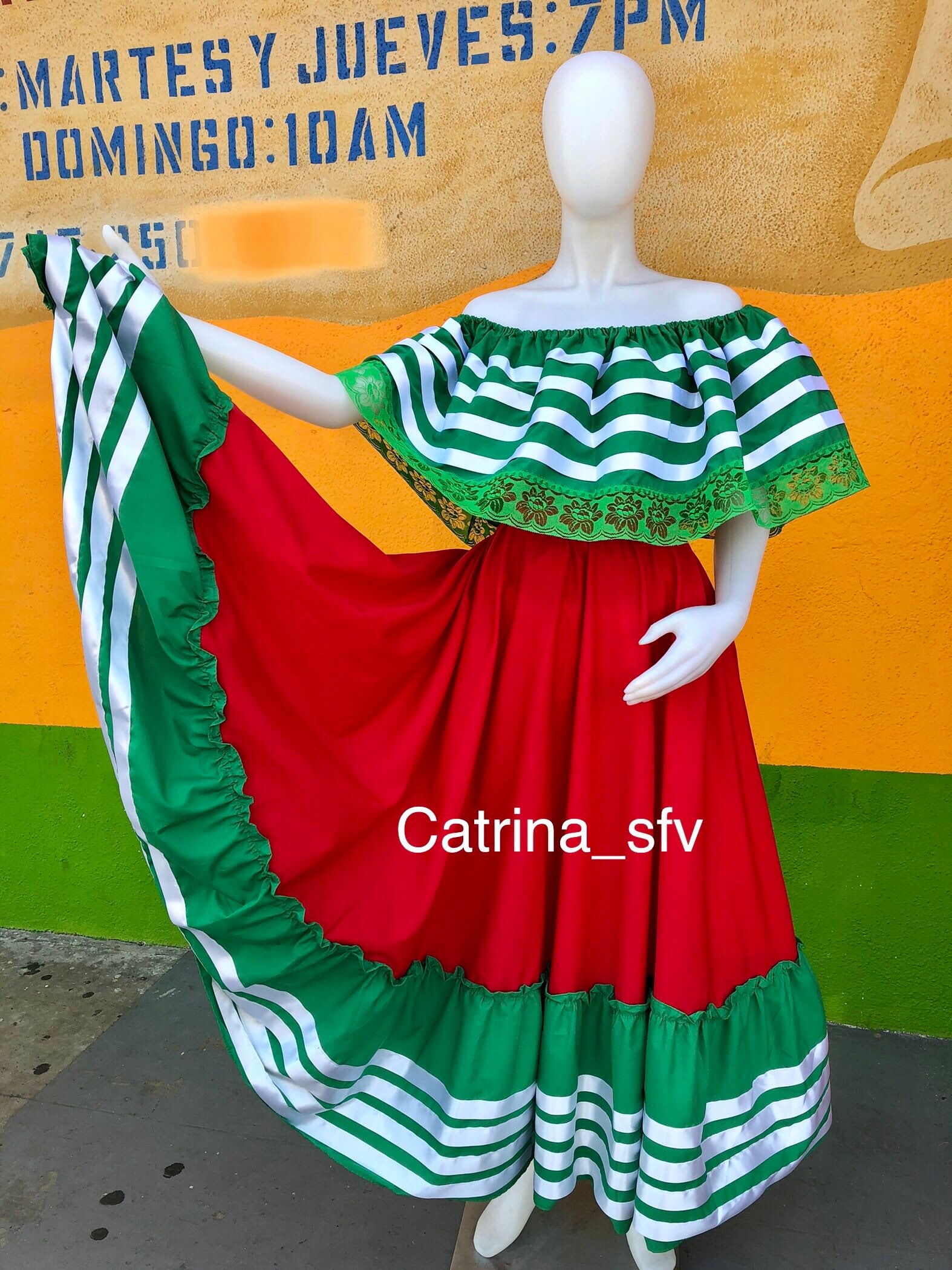 Traje de falda y blusa mexicana verde blanco rojo, off the shoulders, nacional, vestido típico, ENVIO GRATIS EN UNIDOS
