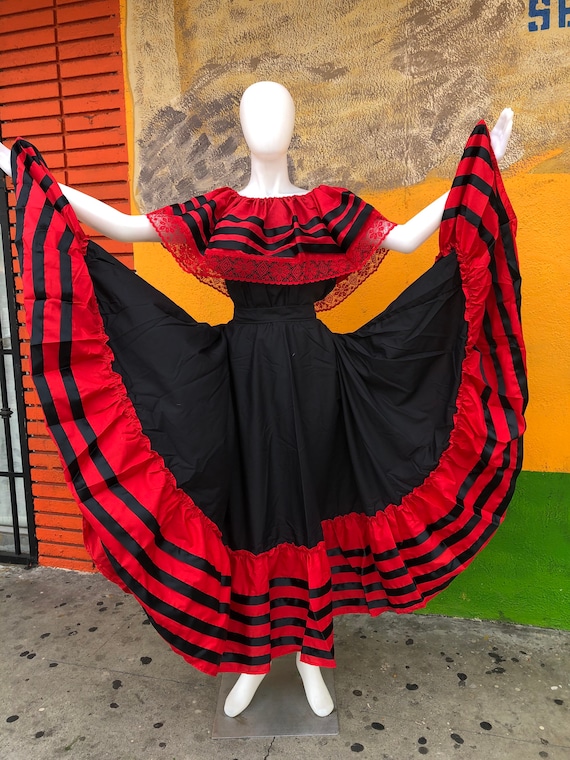 Traje De La Catrina Vestido Mexicano off the Shoulder - Etsy Traje De La Catrina Vestido Mexicano off the Shoulder - Etsy