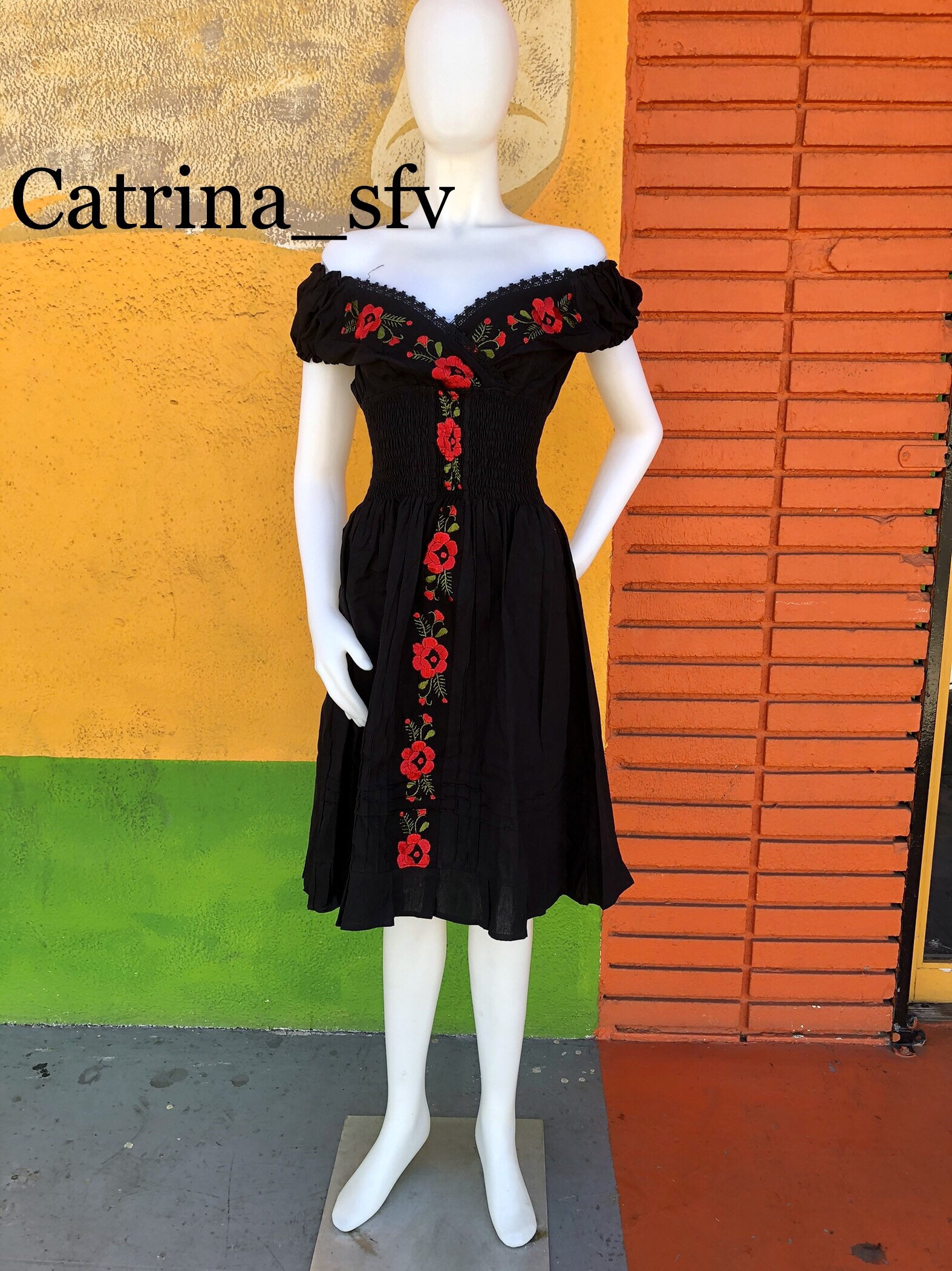 Mexican Dress, Catrina Dress, Embroidered Dress, Mexican Party, Cinco De Mayo, Handmade Dress, Day of the Dead Dress, Black Dress - Etsy Mexican Dress, Catrina Dress, Embroidered Dress, Mexican Party, Cinco De Mayo, Handmade Dress, Day of the Dead Dress, Black Dress - Etsy