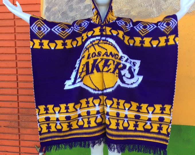 Los Angeles poncho, Los Angeles sports poncho, Los Angeles poncho, artisanal Los Angeles poncho, Los Angeles hood poncho