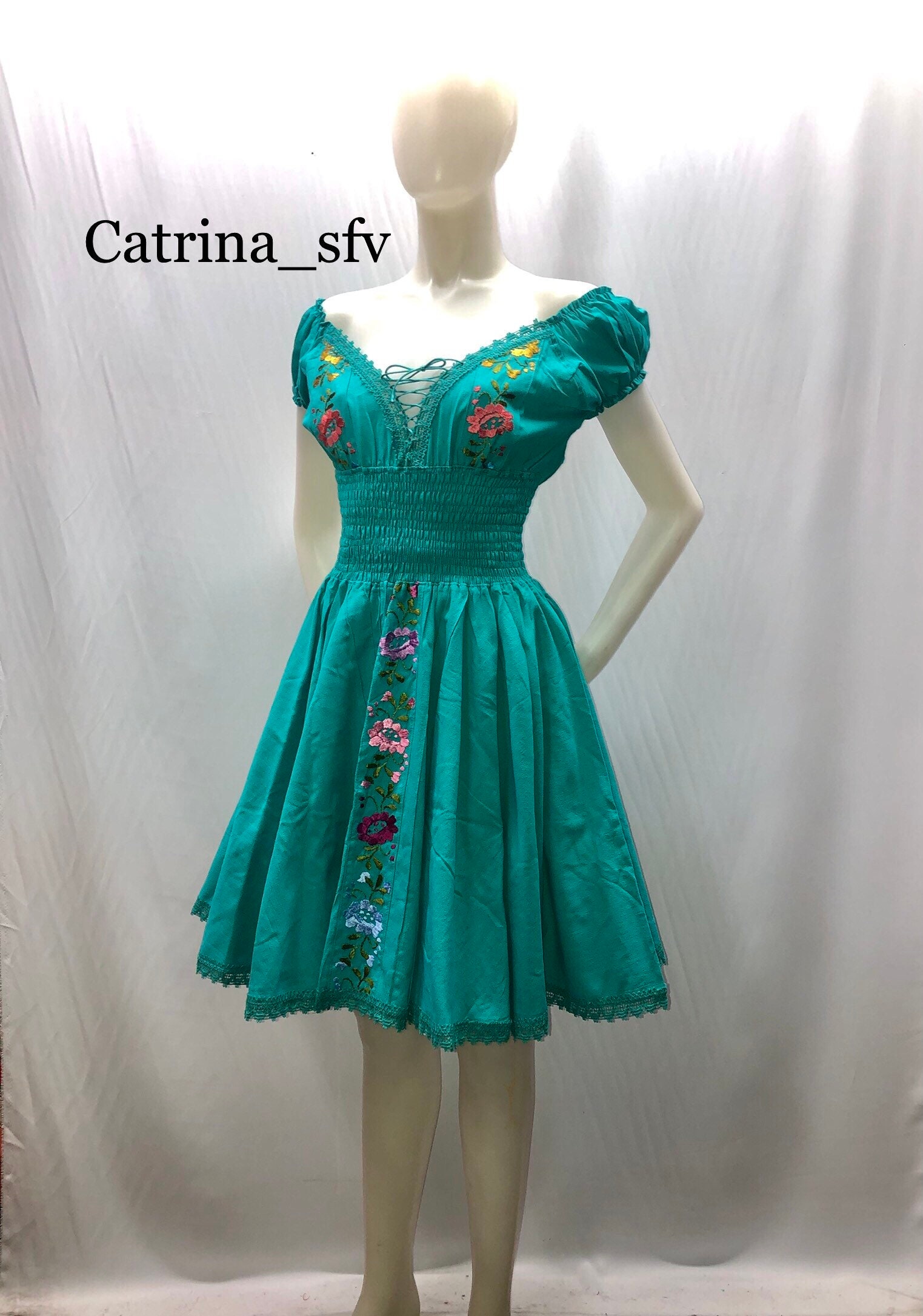  Vestido bordado mexicano de México, vestidos mexicanos  tradicionales bordados, tipico artesanal, auténtico, Azulr77310 : Ropa,  Zapatos y Joyería