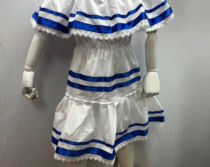 Vestido del Salvador, vestido de Nicaragua, vestido de Honduras, El Salvador dress, honduras dress, Nicaragua dress, fiesta salvadoreña