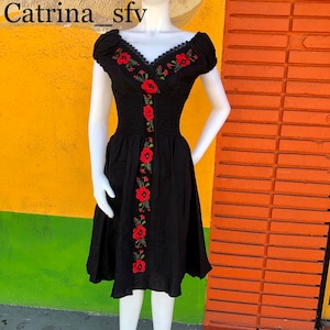 Mexican dress, catrina dress, embroidered dress, Mexican party, cinco de mayo, handmade dress, day of the dead dress, black dress