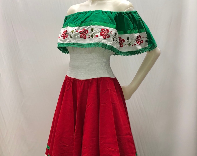 Vestido tricolor mexicano fuera de los hombros , vestido circular ideal para una fiesta mexicana o cualquier otro evento nacional ENVÍO GRATIS EN ESTADOS UNIDOS