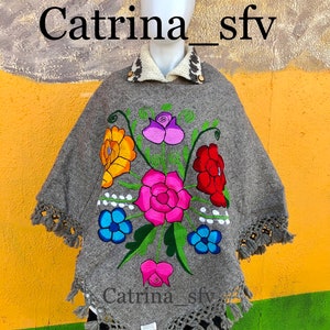 Embroidered Mexican Mañanita, Mexican Poncho, Mexican Gaban, Artisanal Mañanita, Mexican Sarape, Embroidered Gaban, Embroidered Mananite, May 5