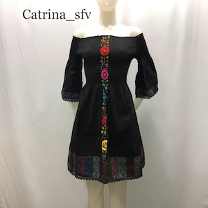 EMBROIDERED MEXICAN DRESS, mexican dress, embroidered dress, mexican custome, handmade deress, 5 mayo, the perfect dress for a Mexican party