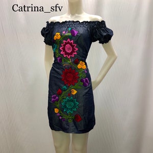 EMBROIDERED MEXICAN DRESS, mexican dress, embroidered dress, mexican custome, handmade deress, 5 mayo, the perfect dress for a Mexican party