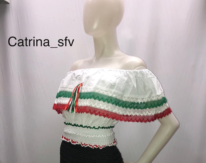 Blusa campesina blanca , off the shoulders blouse, con colores patrios de Mexico ideal para una fiesta mexicana ENVÍO GRATIS EN ESTADOS UNIDOS