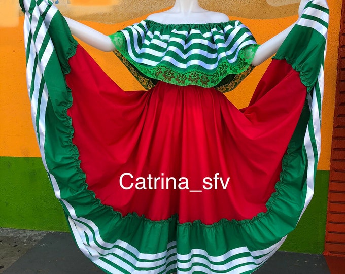 Traje de falda y blusa mexicana verde blanco rojo, off the shoulders, traje nacional, vestido típico, ENVIO GRATIS EN ESTADOS UNIDOS
