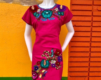 EMBROIDERED MEXICAN DRESS, mexican dress, embroidered dress, mexican custome, handmade deress, 5 mayo, the perfect dress for a Mexican party