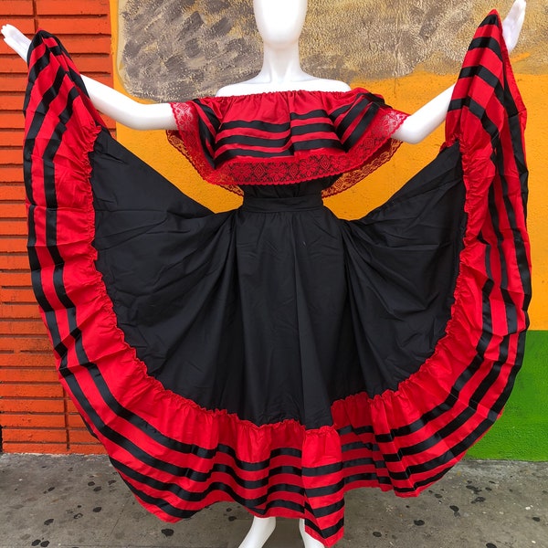 Traje de la catrina, vestido mexicano, off the shoulder mexican dress,  5 de mayo , fiesta mexicana, day of the dead