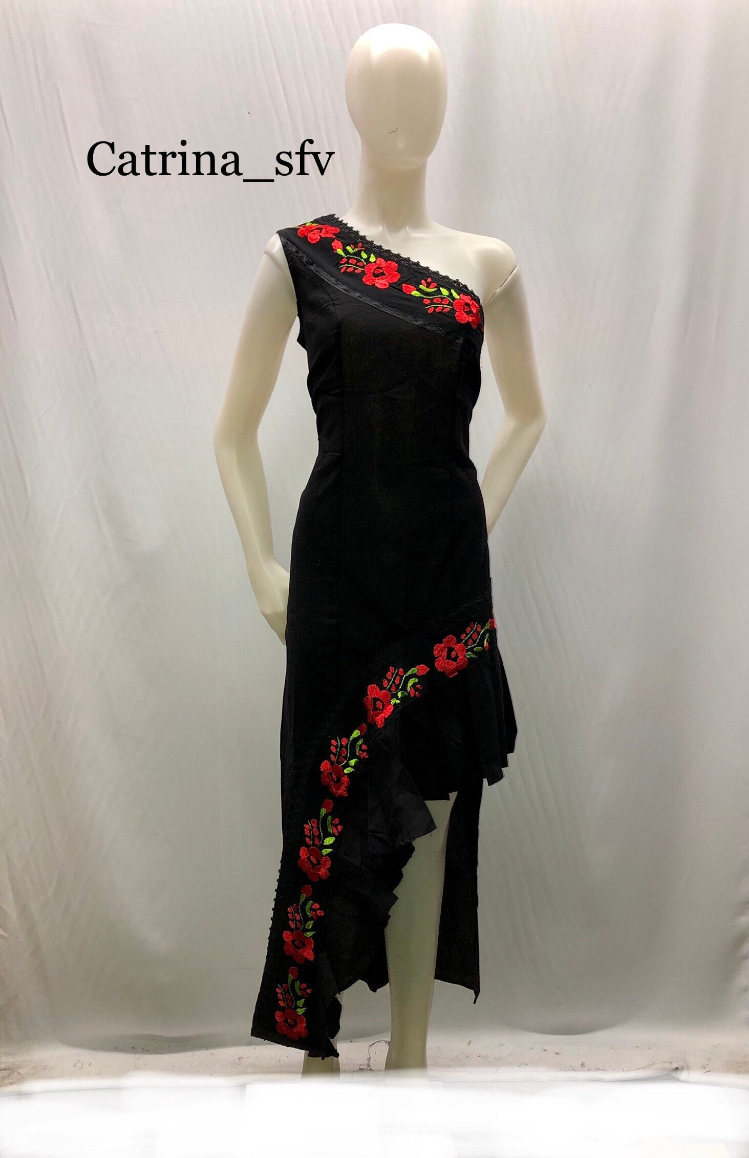 VESTIDO MEXICANO, corto, vestido artesanal, vestido bordado, vestido típico, vestido regional, ideal para una fiesta mexicana,ENVÍO GRATIS EN ESTADOS UNIDOS