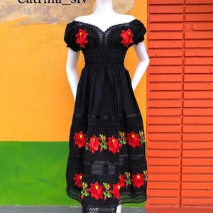 Vestido mexicano, vestido de la catrina, vestido del día de muertos, vestido artesanal, halloween, 5 de mayo, fiesta mexicana, la catrina