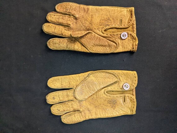 Vintage women's leather gloves - image 2