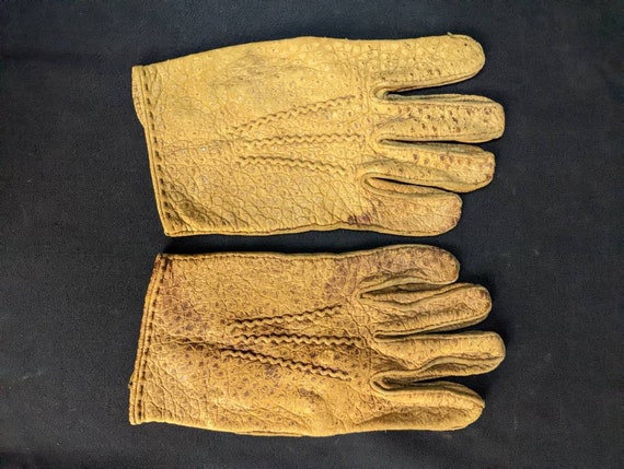 Vintage women's leather gloves - image 3
