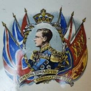 Royal Ivory plate commemorating 1939 Coronation was of King Edward The VIII.
