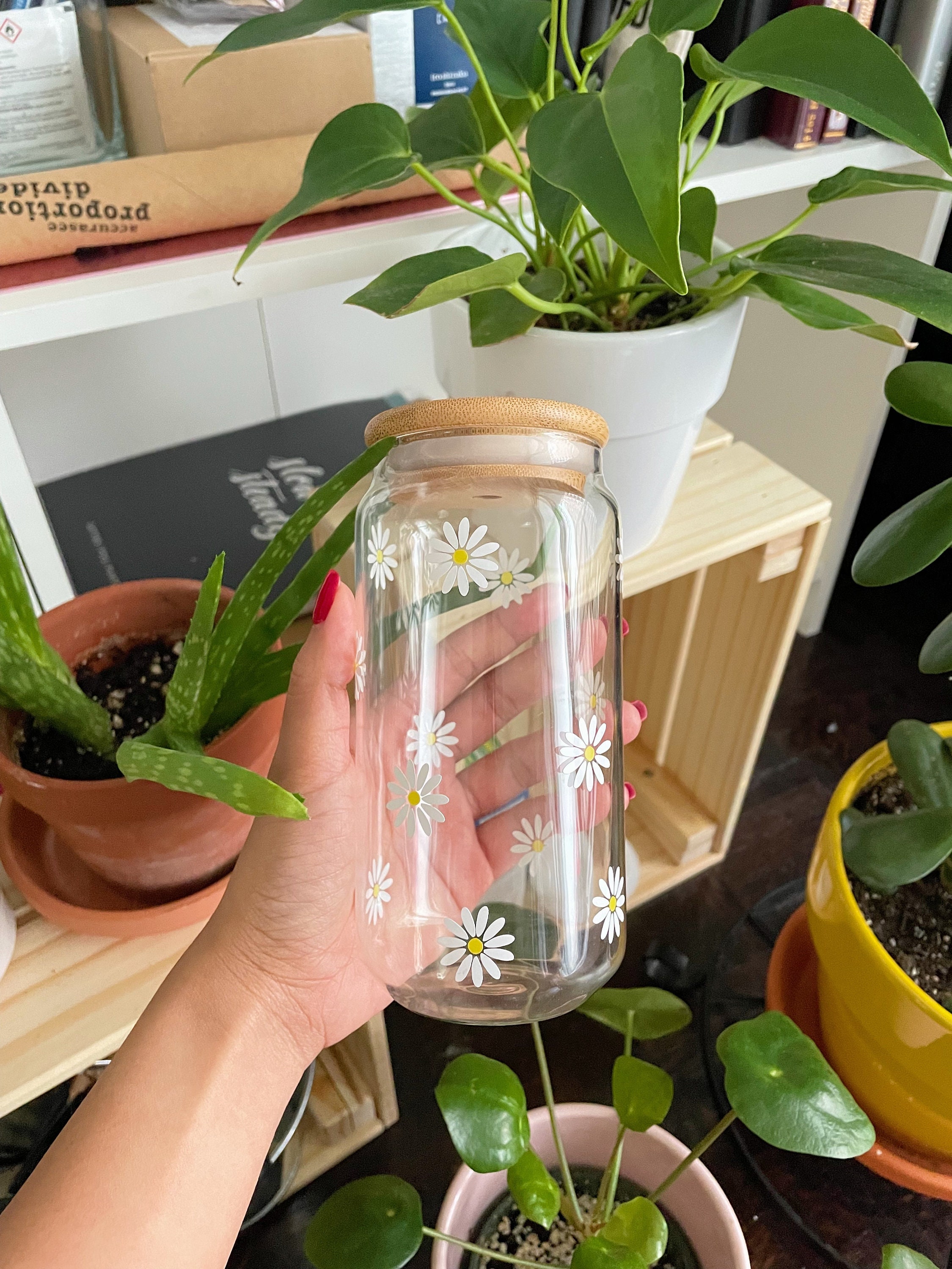 “Summer Daisies” Glass Can Cold Drink Cup w/Bamboo Lid & Glass Straw