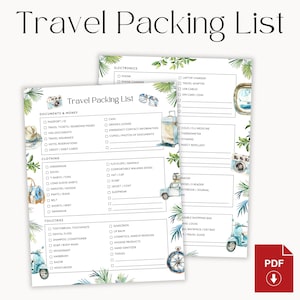 Puede incluir: Dos listas de empaque de viaje imprimibles con ilustraciones de acuarela de un scooter, una maleta, una cámara y una brújula. Las listas incluyen secciones para documentos, ropa, artículos de tocador y electrónica. El título "Travel Packing List" está en la parte superior.